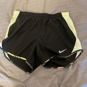 Nike Womens Temp Running Shorts